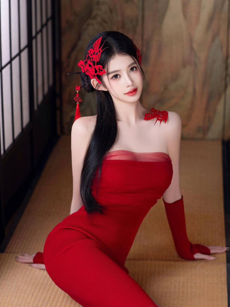 Vintage Fashion In Chinese - Новая коллекция 2026: Красная винтажная коллекция
